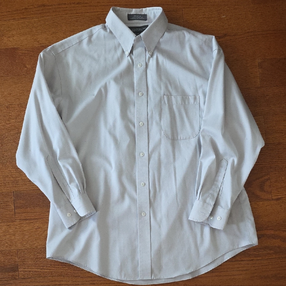Croft & Barrow Gray Casual Button Down Shirt